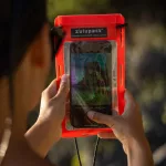 Pomarańczowe wodoodporne etui na telefon – Zulupack® Phone Pocket – IP68 do 3 m głębokości