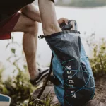 Wodoodporny plecak składany 12 L – niebieski, IP66, na wędrówki, SUP i kajak – Zulupack® Quokka